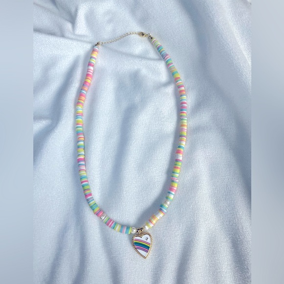 Rainbow 🌈 Heart 💜 Candy Necklace *NEW* - Picture 3 of 5